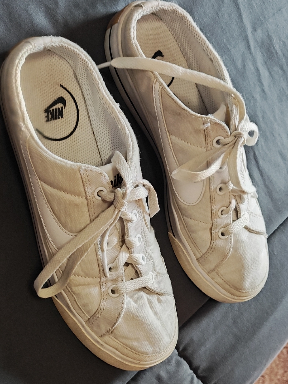 Nike Women’s White Canvas Lace-Up Sneakers